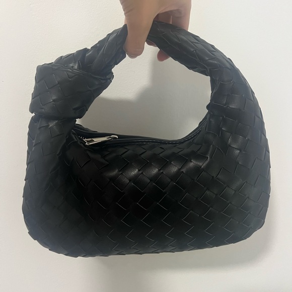 Black Knotted Bag - Picture 1 of 2